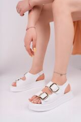 Kadın Arkası Lastikli Çift Tokalı Sandalet Beyaz Cilt Altın Toka