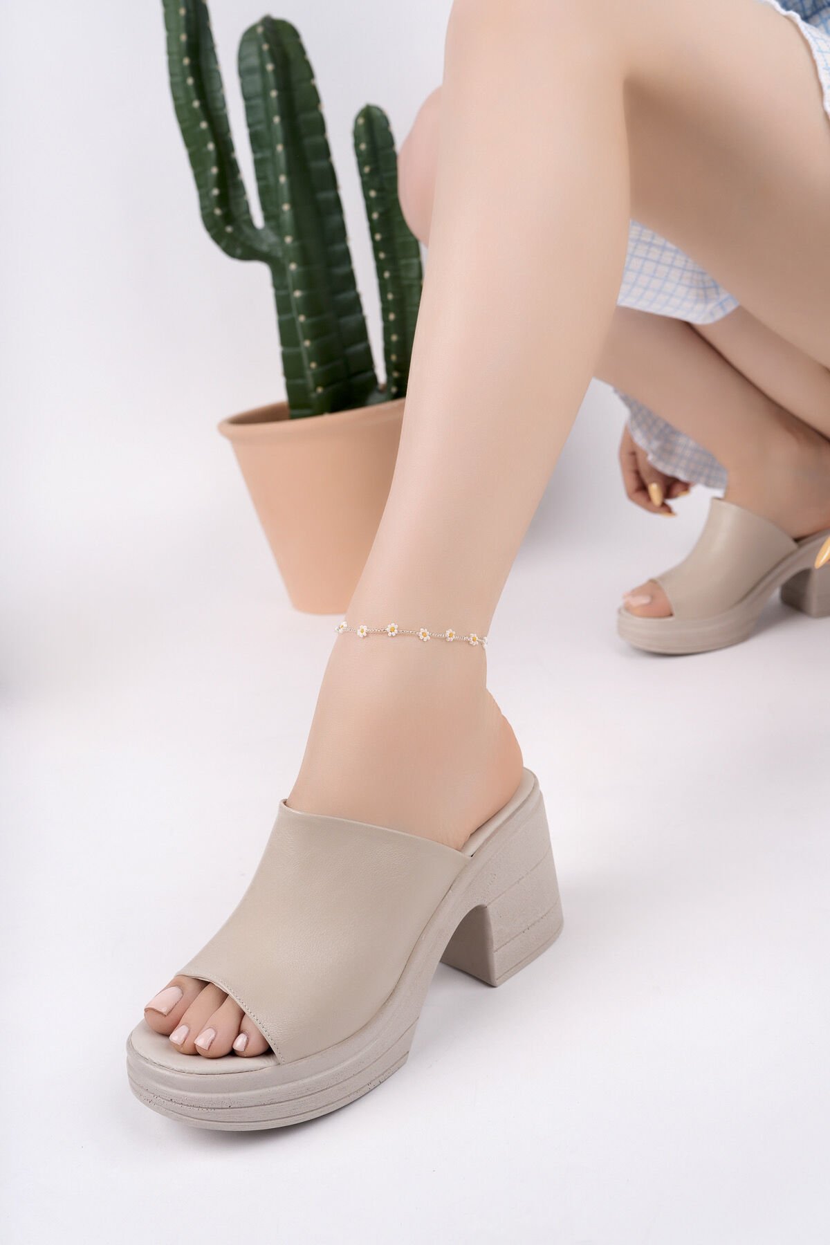 Trend Topuklu Şık Platform Terlik BEJ - 39