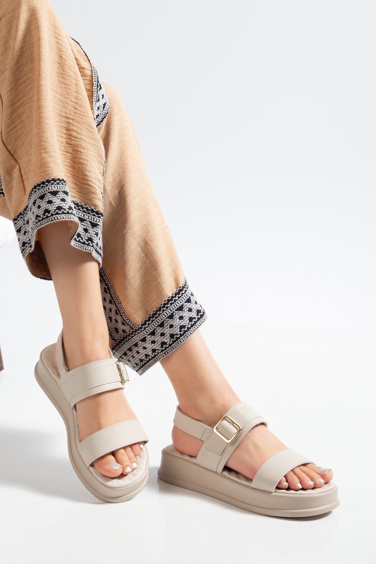 Kadın Sandalet
