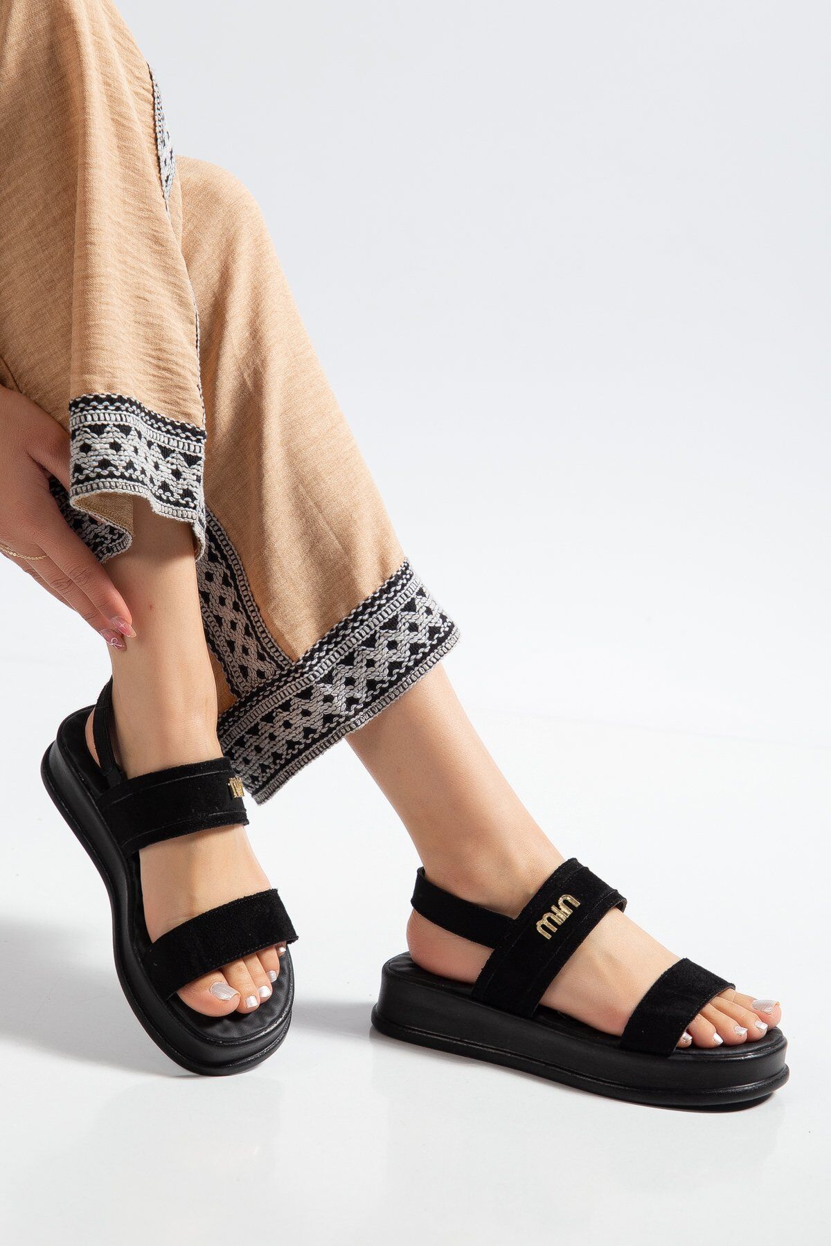 Kadın Tokalı Sandalet