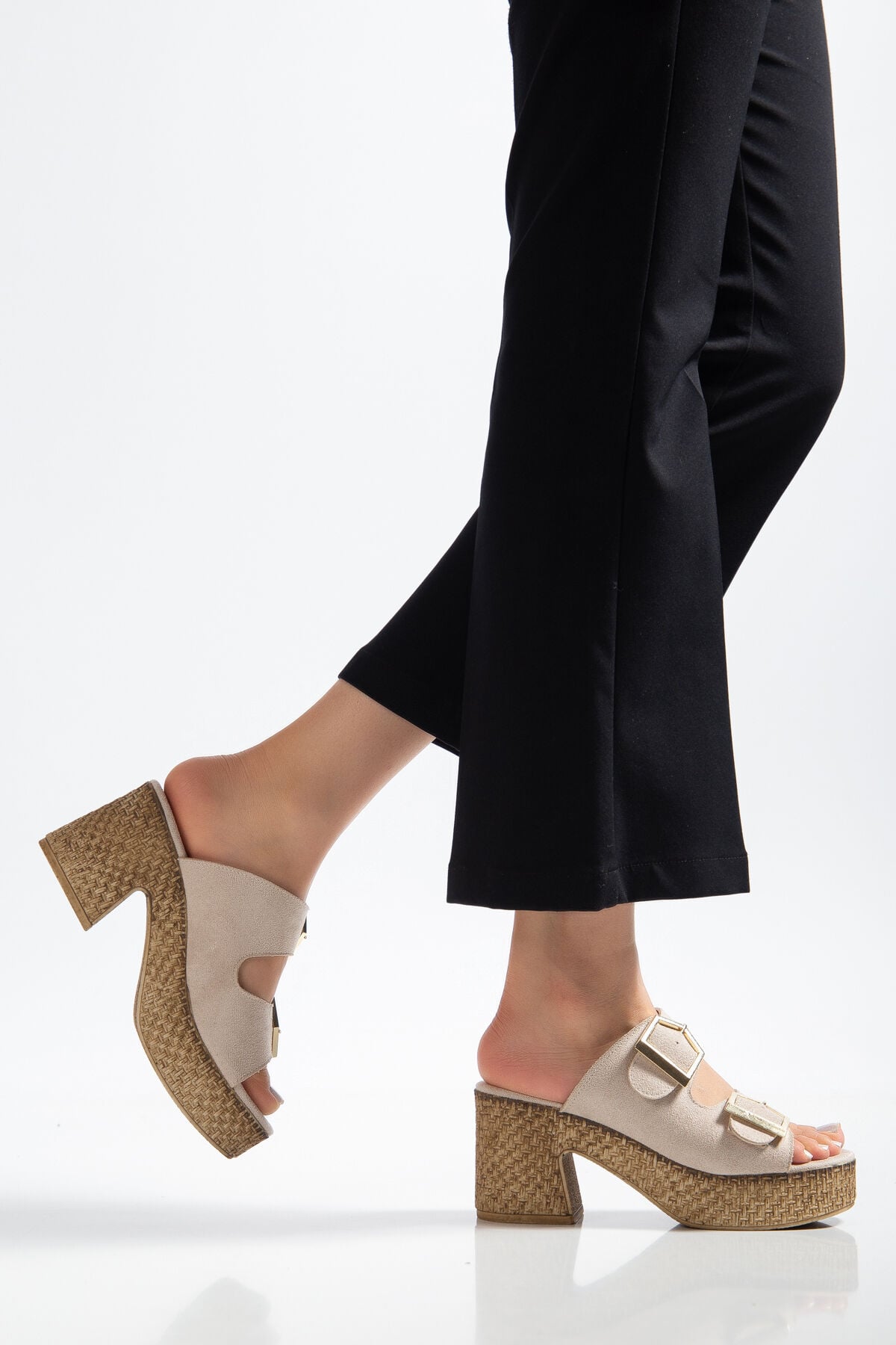 Kadın Bej Süet Topuklu Çift Tokalı Terlik BEJ SÜET - 36